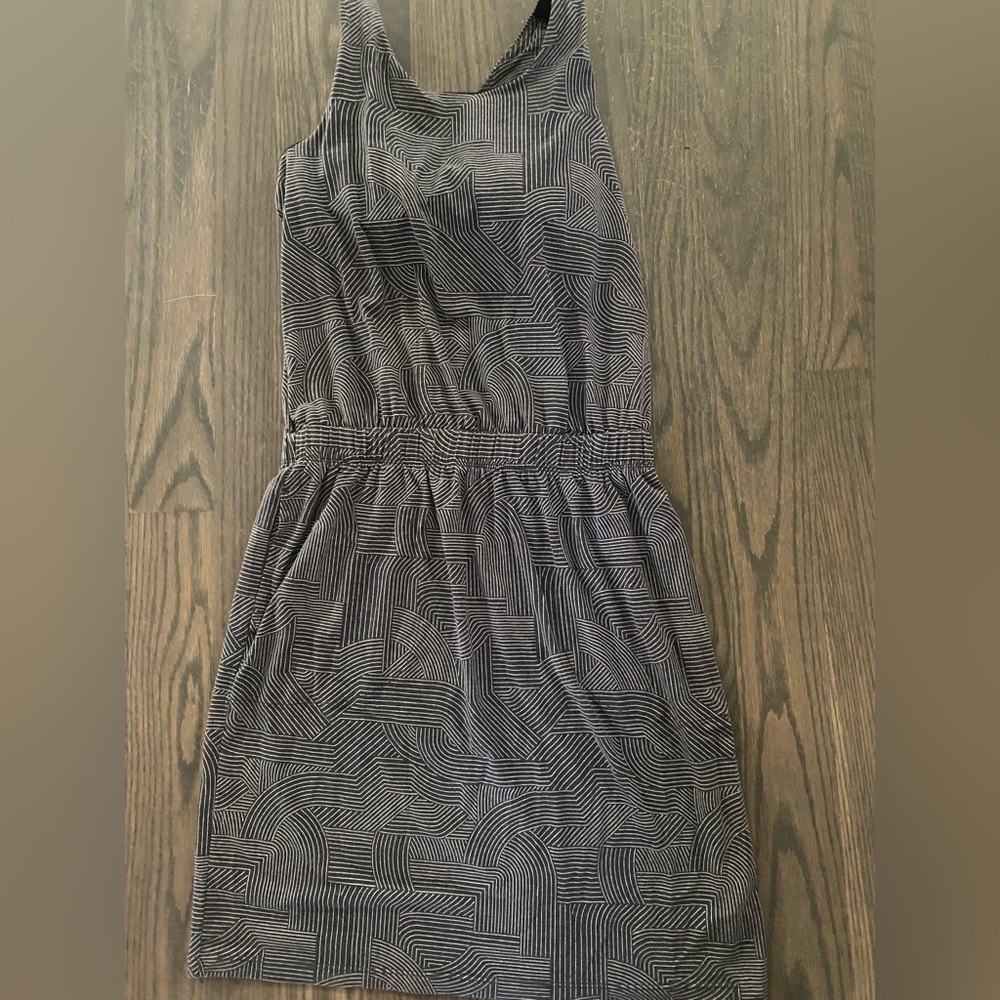 Prana Black & White Geometric Sleeveless Women’s Dress
